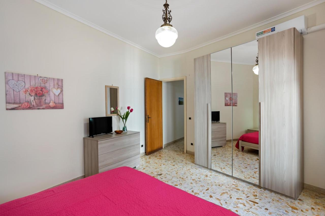 Tra Il Centro E Il Mare Apartment Con Terrazzo Aci Castello Exterior foto