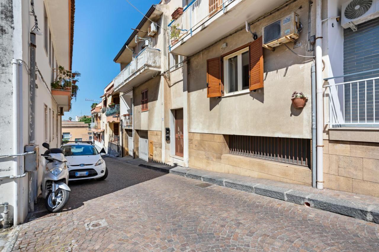 Tra Il Centro E Il Mare Apartment Con Terrazzo Aci Castello Exterior foto